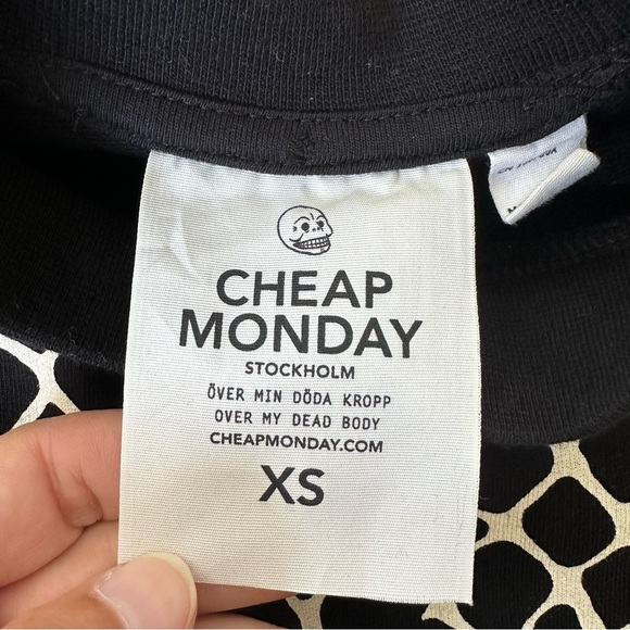 Cheap Monday Women’s Shirt Skirt Sweatsuit Set‎ Fence Print XS Black Flaw - Picture 5 of 15